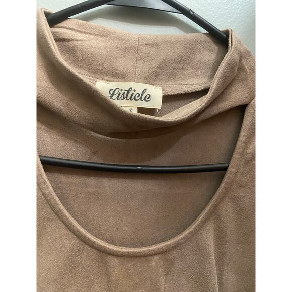 Listicle women’s brown suede short sleeved shirt size small - Picture 7 of 7